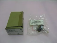 AMAT 1270-03124, SW Toggle 4PST On-None-Off SCR-Term. 423080