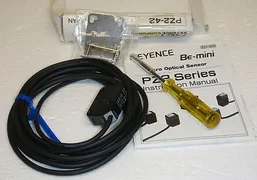 AMAT 1270-90345 P/E Sensor, Keyence PZ2-42 Photo electric Sensor Short Range