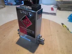 AMAT 3030-10074 Unit UFC-8161 MFC Mass Flow Controller 500CC Gas: O2