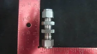 AMAT 3300-01100 FTG TBG UN 3/8T SST BULKHEAD