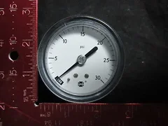 AMAT 3310-01003 GAUGE PRESS 2.5&quot;DIA 0-30PSI 1/8&quot;ANPT U-CLAMP CASE