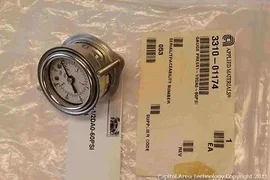 AMAT 3310-01174 GAUGE PRESS 1-1/2DIA 0-60PSI U-CLAMP W/10-32 TAP