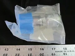 AMAT 3870-00684 VERIFLO 45800986 VALVE PNEU NO DM(S) DIAPH 2P 5RA