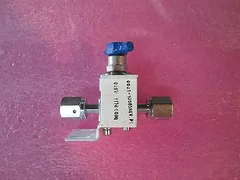 AMAT 3870-01307 Parker Veriflo 944MSFSFF Diaphragm Valve