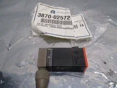 AMAT  3870-02572 VALVE, MANIFOLD, 32AY,  109304