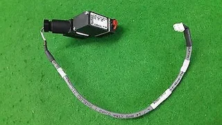 AMAT 3870-03073 VALVE ASSY SOL 3/2WAY 2MMORF 6106 W/2506 , USED