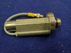 AMAT Applied Materials 0190-19898 Flow Switch Manifold Mount 