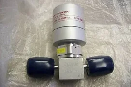 AMAT Applied Materials 3870-01767 FUJIKIN PENU VALVE 