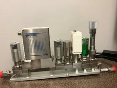 APPLIED MATERIALS 0010-25741 CONFIGURABLE BROOKS GF 125C MFC GAS STICK, 300MM-HT