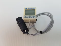 APPLIED MATERIALS 0090-00669 SMC PRESSURE SWITCH ZSE4B-T1-26