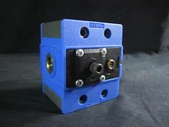 APPLIED MATERIALS (AMAT) 0720-01483 ARROW HART 6206  CONN RCPT FLG OUT 2P 3WR 20