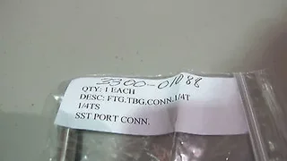 APPLIED MATERIALS P/N 3300-01088 FTG.TBG CONN 1/4T,1/4TS SST PORT COMM