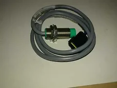 Applied Materials 0090-77153 NJ8-18GM50-E0 84226 BRUSH BAR SWITCH RIGHT SENSOR