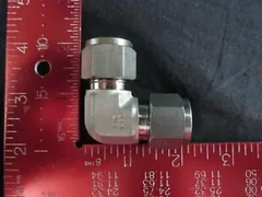 Applied Materials 3300-50173 Swagelok SS-810-9 AMJ FTG TBG UNION ELBOW