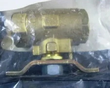 Applied Materials 3870-01338 Parker V500-P-4-04 VALVE BALL 2 WAY