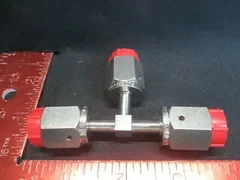 Applied Materials (AMAT) 0050-39364   TEE, FEMALE, VCR, 1/4in, 5RA