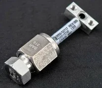 Applied Materials AMAT 0050-52717 Rev 005 1/4&quot; VCR Weldment THD Flange Assembly