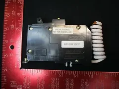 Applied Materials (AMAT) 0680-01392   CIRCUIT BREAKER 120 VAC 30A