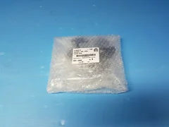 Applied Materials AMAT 0690-00006 CLAMP HSG SGL 6-12MMDIA W/TOP/BOTTOM SAD Qty 8