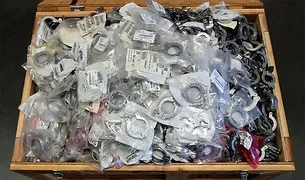 Applied Materials AMAT 0690-01036 Clamp Hinged NW40 Wing-Nut Lot