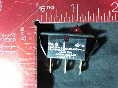 Applied Materials (AMAT) 1270-01482 ARROW ENGLAND 1500R11E SW SPST 125V NEON SGL