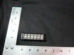 Applied Materials (AMAT) 1290-00796 TERM BLK 6P 2ROW 300V 30A 10-16AWG