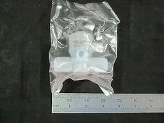 Applied Materials (AMAT) 3870-03451 VALVE, PNUE 1/4"I, 1/8 RPT ACTUATOR