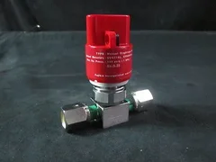 Applied Materials (AMAT) 3870-05339  FUNDL-71GL-6.35-2-316LP-ALC#A Manual Diaphr