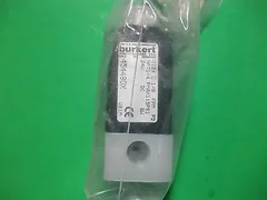 Burkert 0124-C NPT ¼" Novellus 22-127510-00 -- 454480X -- New