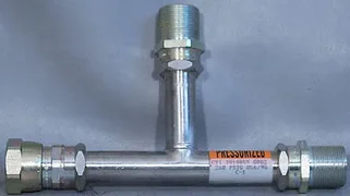 CTI/Brooks PN: 3918059G002 Cryogenics 260 PSIG Helium Tee, AMAT 3300-02457