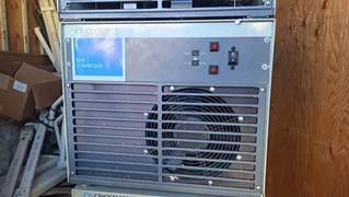 CTI CRYOGENICS 8200 Compressor - 8032549G002 - SOLD AS IS FOR PARTS OR REPAIRS