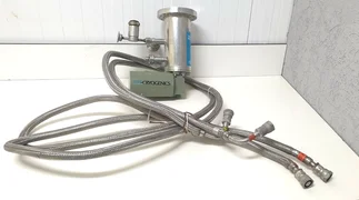 CTI CRYOGENICS HELIX CRYO-TORR 100 High Vacuum Pump 8103030 W/ Tube lines