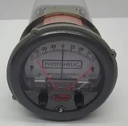 DWYER A3302 PHOTOHELIC PRES SWITCH/GAUGE AMAT 1270-01173  117 Vac +/-1 In Water