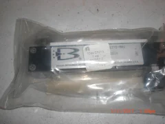 Flowmeter Brooks 1350EPC9ADD1A Applied Materials (AMAT) 1040-01015 METER FLOW GA