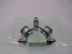 Fujikin 316L-P Gas Line Manifold Valve w/ Purge, AMAT 3820-02221, 329874