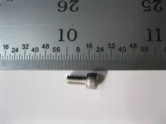 LAM 720-000920-004 SCR, SCH CAP 4-40