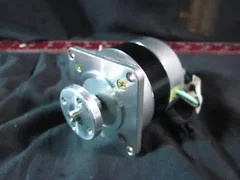 LAM 853-017637-002 VEXTA STEPPING MOTOR PH265M-31, 2-PHASE 0.9 DEGREE/STEP; DC6V