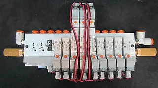 LAM 853-482268-001 Pneumatic Valve Manifold +6 SYJ314M-5LOU +3 SYJ3333-5LOZ Sole