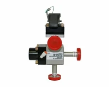 LAM REASEARCH VALVE WITH FLOW SWITCH 796-003146-003
