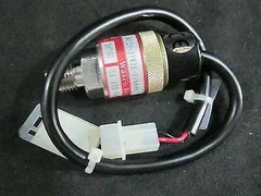 LAM RESEARCH 853-017480-002 ASSY  VACUUM SWITCH  100 TORR