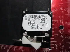 LAM RESEARCH (LAM) 680-097811-004    CLAMP INSULATOR