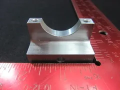 LAM RESEARCH (LAM) 715-011521-001 BRACKET POU GAS FILTER