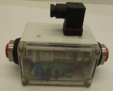 Lake Monitors R3S7WB15-LPM  Water Flow Meter Sensor AMAT 1040-01109 1/2&quot; NPT