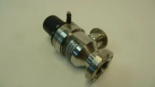 MDC 311032 Pneumatic Angle Valve AV-153-P AMAT 0040-13040