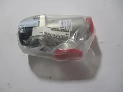 MKS / Applied Materials LPV1-50-AK-CNZS 3870-00338 Square Body LoPRO Valve 