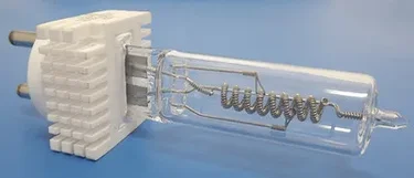 NEW AMAT 0190-31284 Lamp 2KW Ushio J1H 120V 2000W Bulb Finned Base / Avail QTY