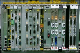 NIKON used 4S065-206 4S019-108 01-W3518F ADVME 1537 10898A SEM-I-1604=P21