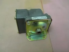 New AMAT 1270-01044 Barksdale Pressure Activated Switch