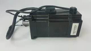 SANYO DENKI BL SUPER AC SERVOMOTOR P5 MODEL P50B07040HCS00M AMAT 0090-00417