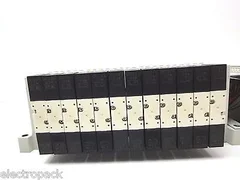 SMC US15677 Pneumatic Manifold AMAT 4060-00301